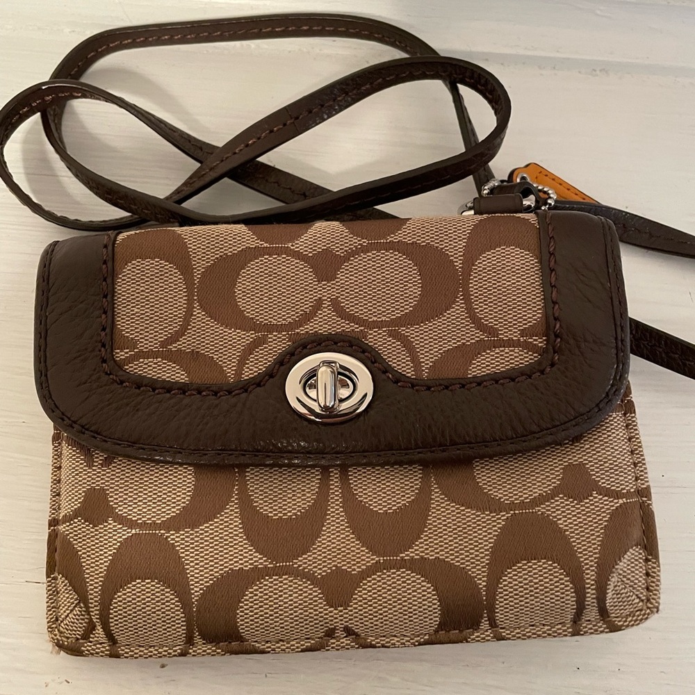 Coach wallet with crossbody strap